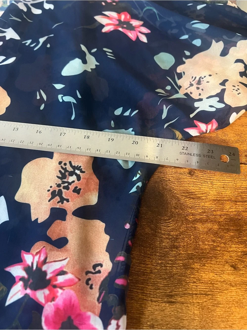 EUC, Women’s Floral Sheer Cover Up, please see pictures for measurements, C4